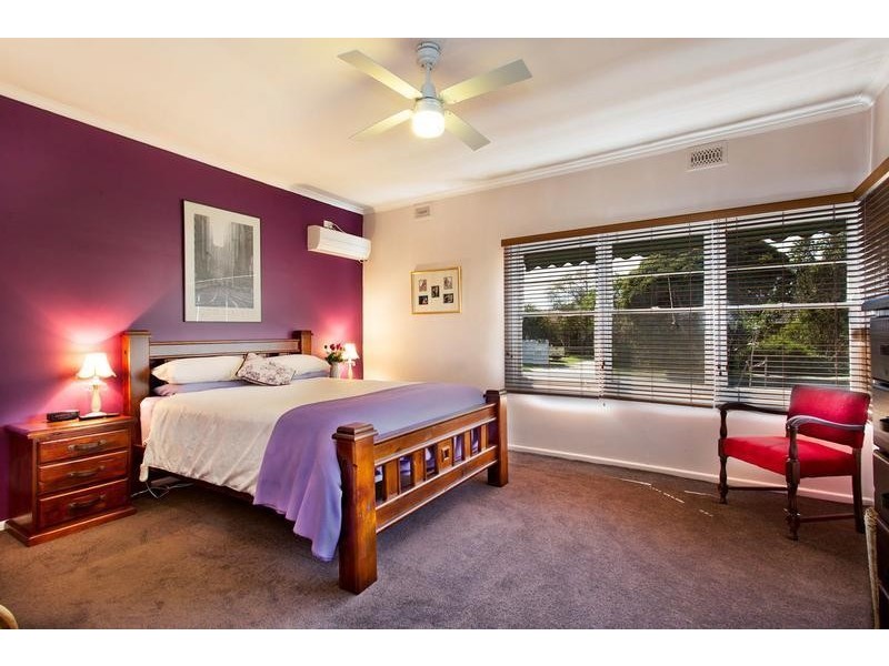 49 Mascoma Street, Strathmore VIC 3041