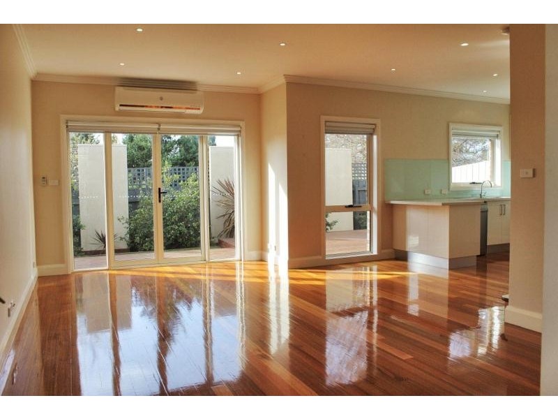 3/42 Streldon Ave, Strathmore VIC 3041