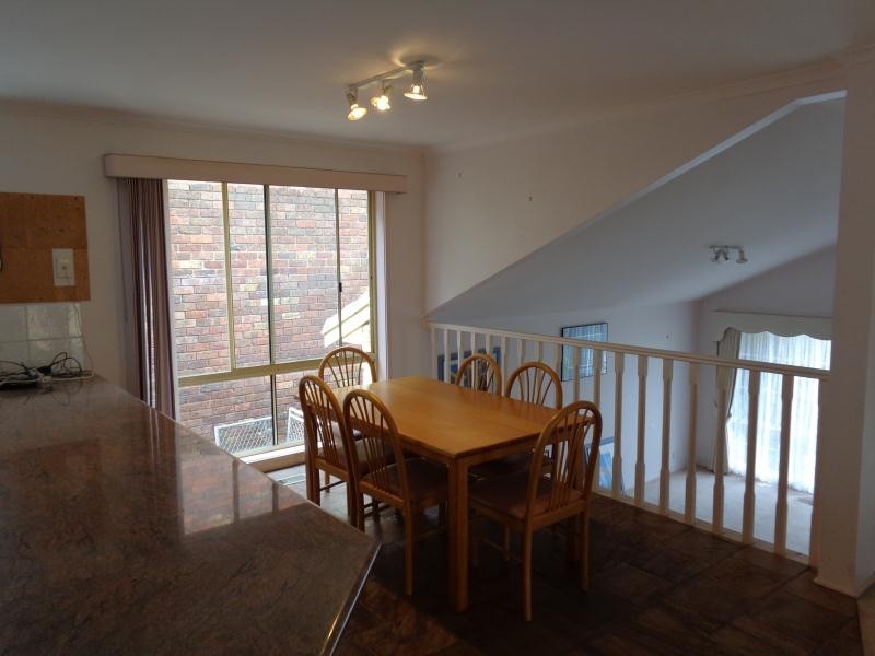 92 Deveraux St, Oak Park VIC 3046