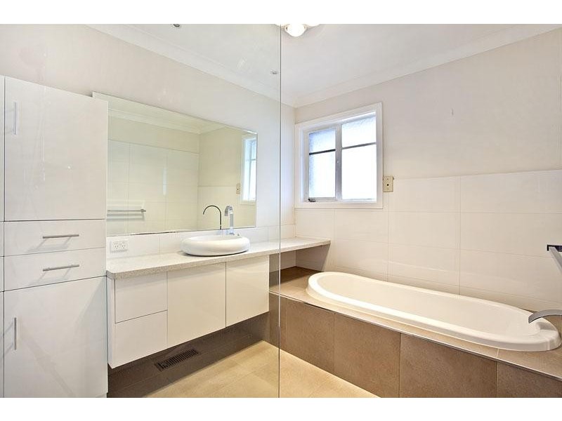 3 Hodgins Crt, Brunswick West VIC 3055