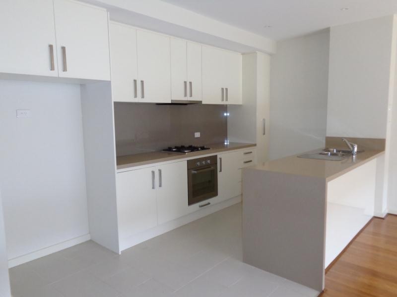 9/8 Burrowes St, Ascot Vale VIC 3032