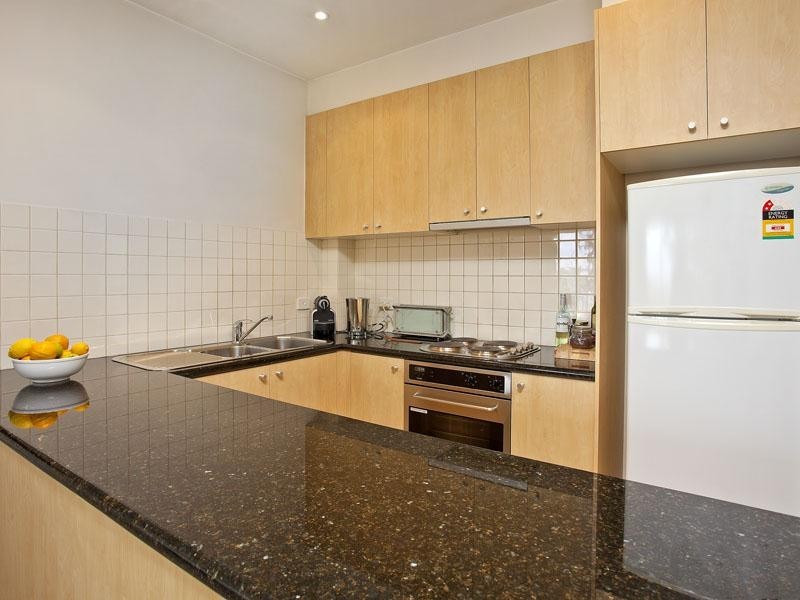 5/2 North Ave, Strathmore VIC 3041