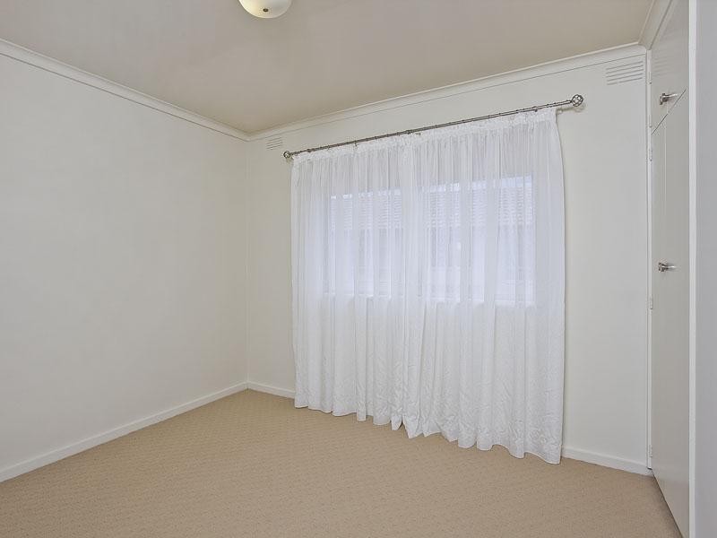 11/15 Royal Avenue, Essendon North VIC 3041