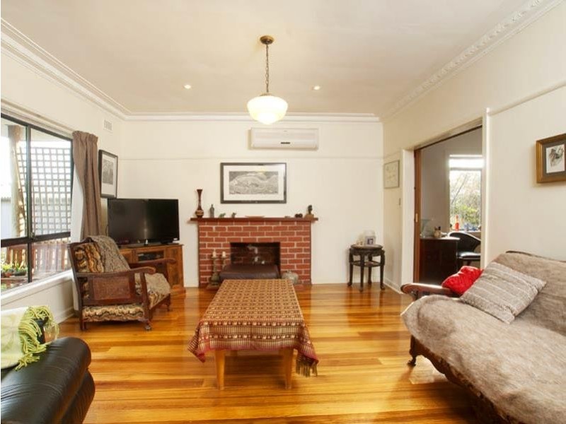 28 Wendora Street, Strathmore VIC 3041