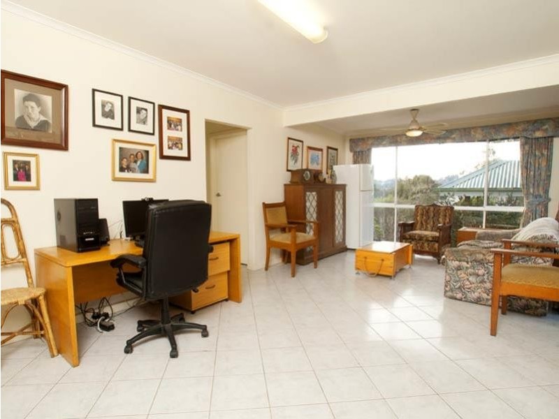 28 Wendora Street, Strathmore VIC 3041