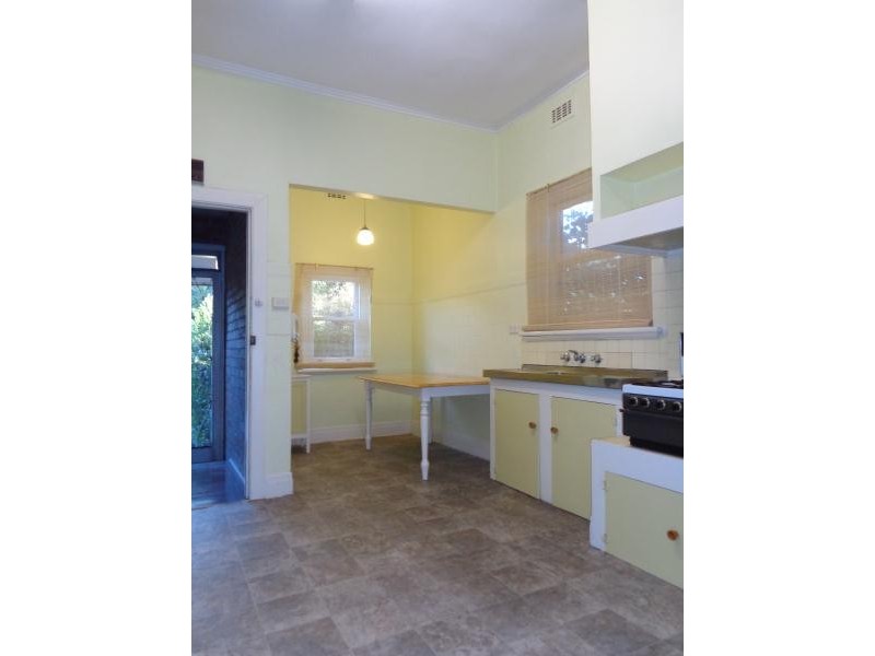 28A Braemar Street, Essendon VIC 3040