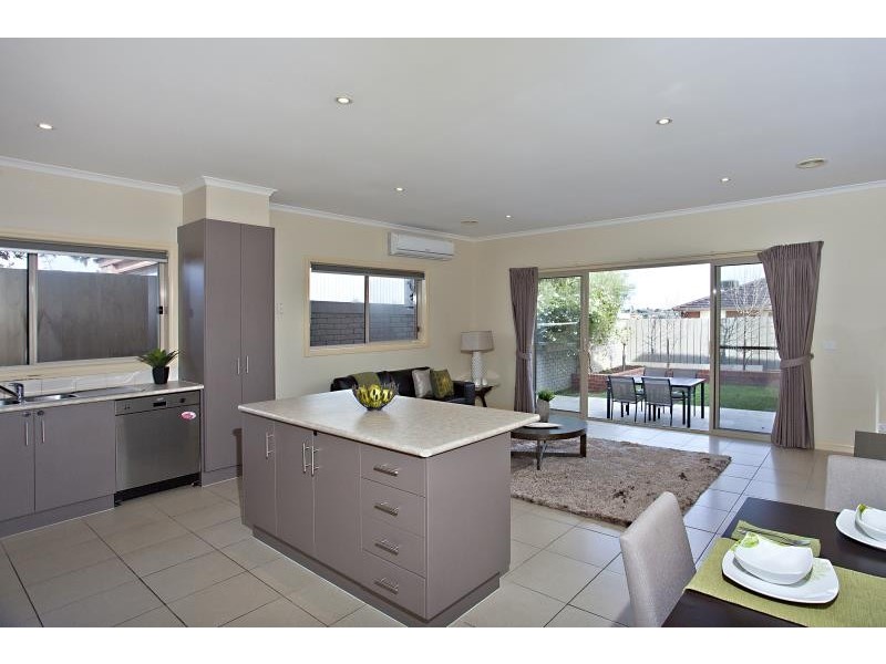 12/3-7 Nerissa Grove, Oak Park VIC 3046