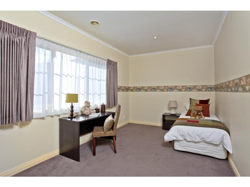 12/3-7 Nerissa Grove, Oak Park VIC 3046