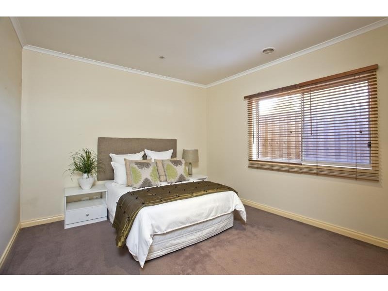 12/3-7 Nerissa Grove, Oak Park VIC 3046