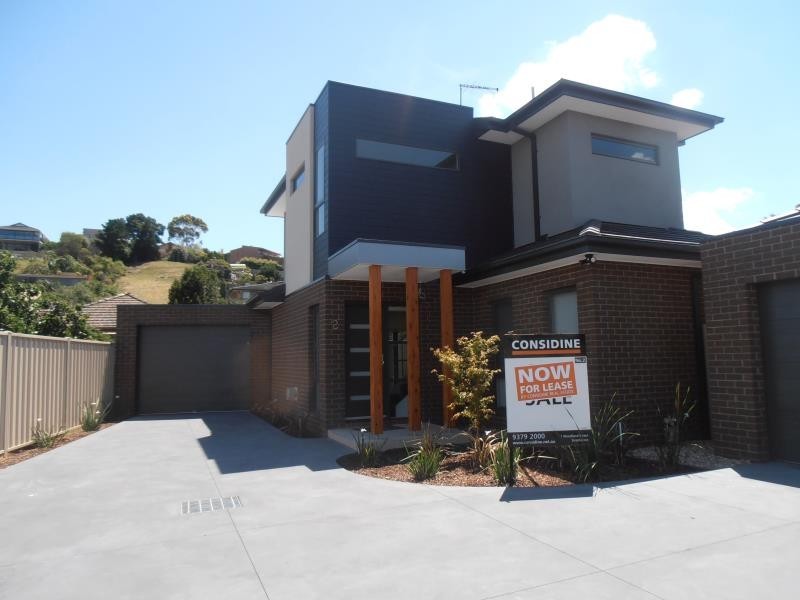 2/5 Elpis Court, Oak Park VIC 3046