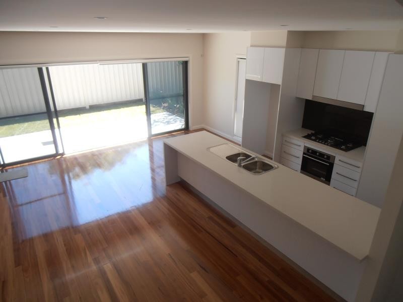 2/5 Elpis Court, Oak Park VIC 3046