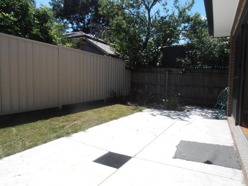 2/5 Elpis Court, Oak Park VIC 3046