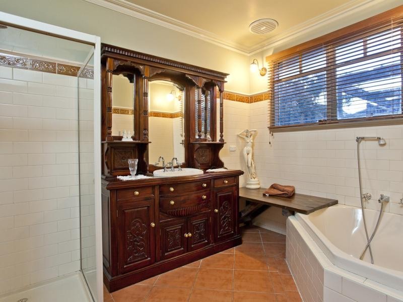 105 Mascoma Street, Strathmore VIC 3041