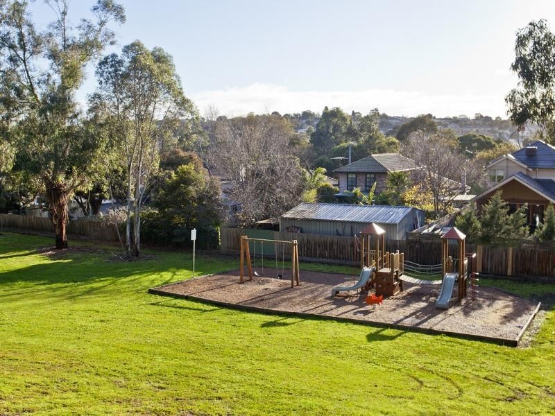105 Mascoma Street, Strathmore VIC 3041
