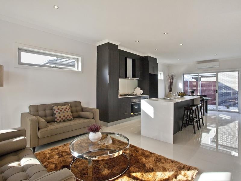 2/8 Birch Avenue, Tullamarine VIC 3043