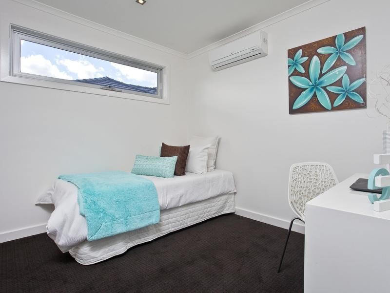 2/8 Birch Avenue, Tullamarine VIC 3043