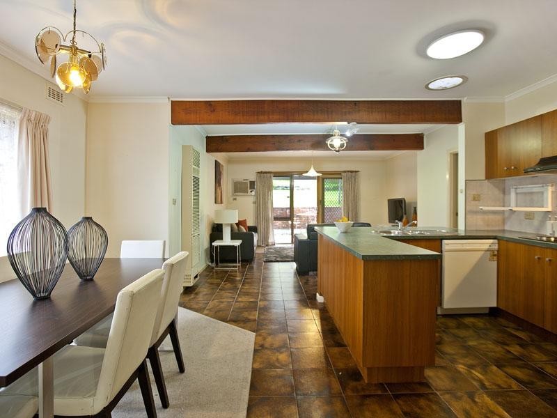 407 Pascoe Vale Road, Strathmore VIC 3041