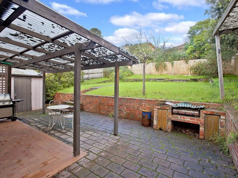 407 Pascoe Vale Road, Strathmore VIC 3041