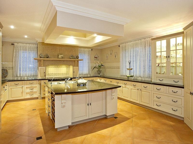 66 Bournian Avenue, Strathmore VIC 3041