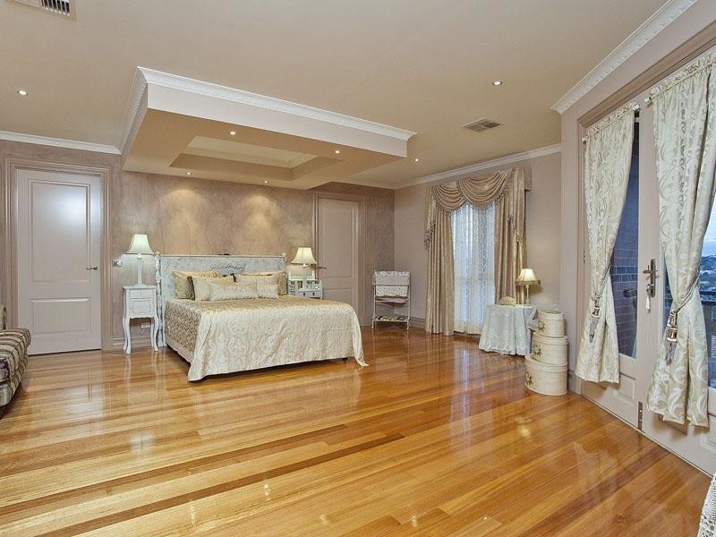 66 Bournian Avenue, Strathmore VIC 3041