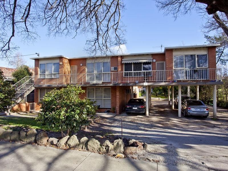 4/209 Napier Street, Essendon VIC 3040