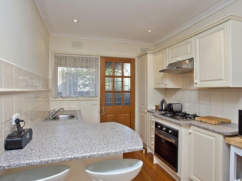 4/209 Napier Street, Essendon VIC 3040