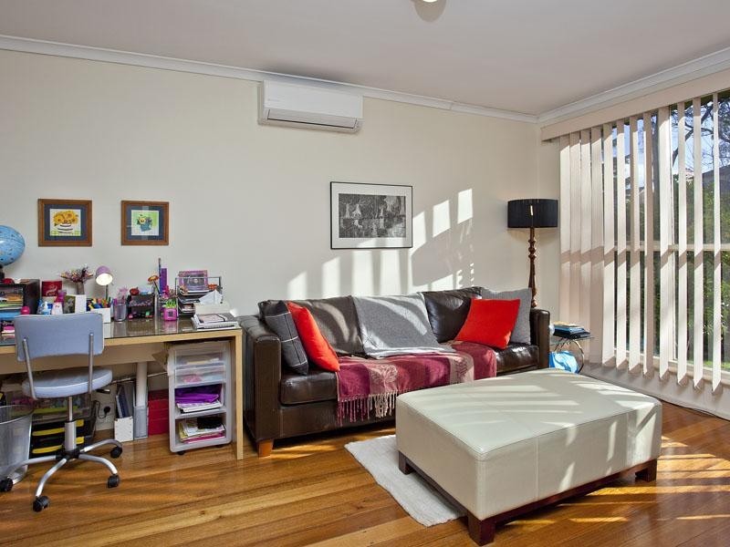 4/209 Napier Street, Essendon VIC 3040