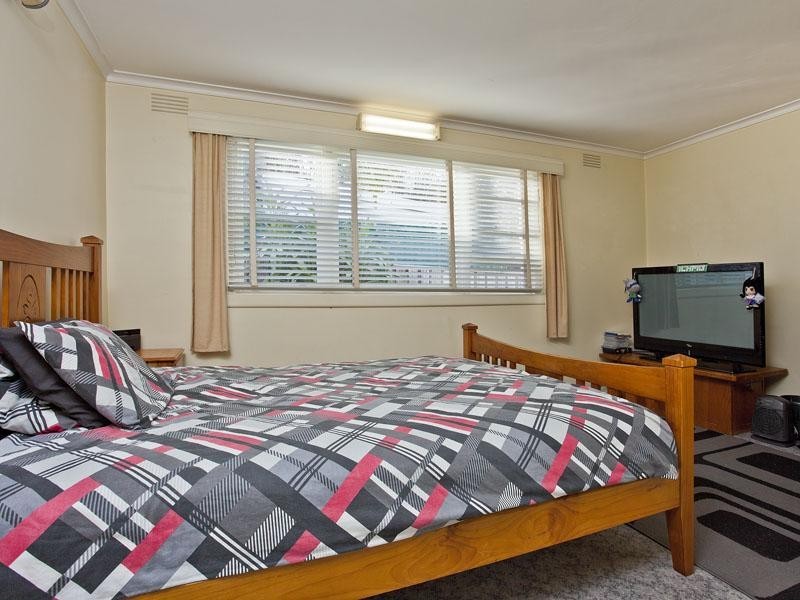 7 Cranwell Avenue, Strathmore VIC 3041