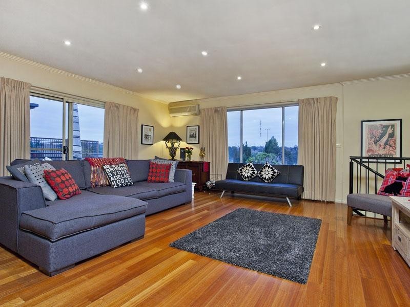 20 Lebanon Street, Strathmore VIC 3041