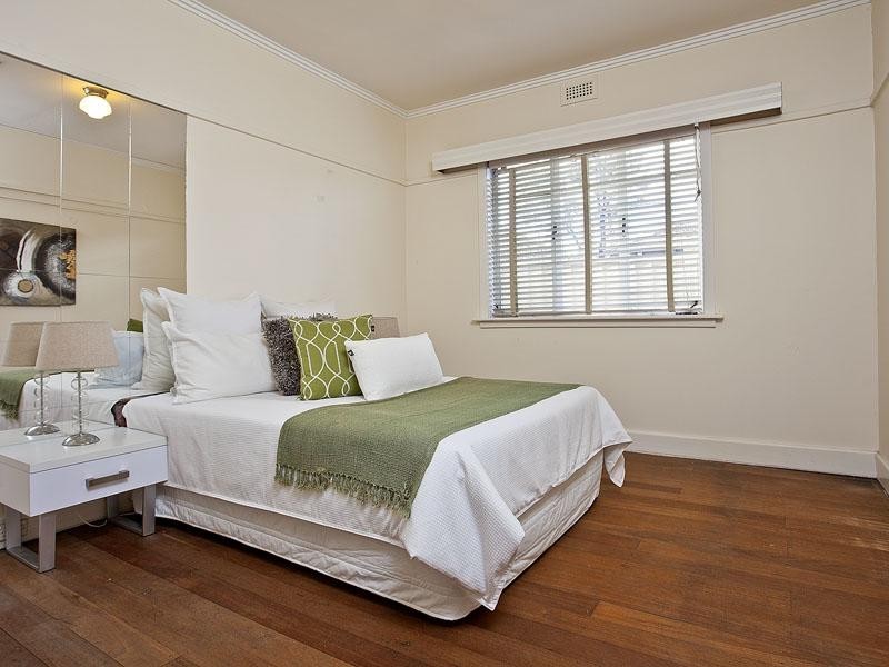 27 O’Shannassy Street, Essendon North VIC 3041