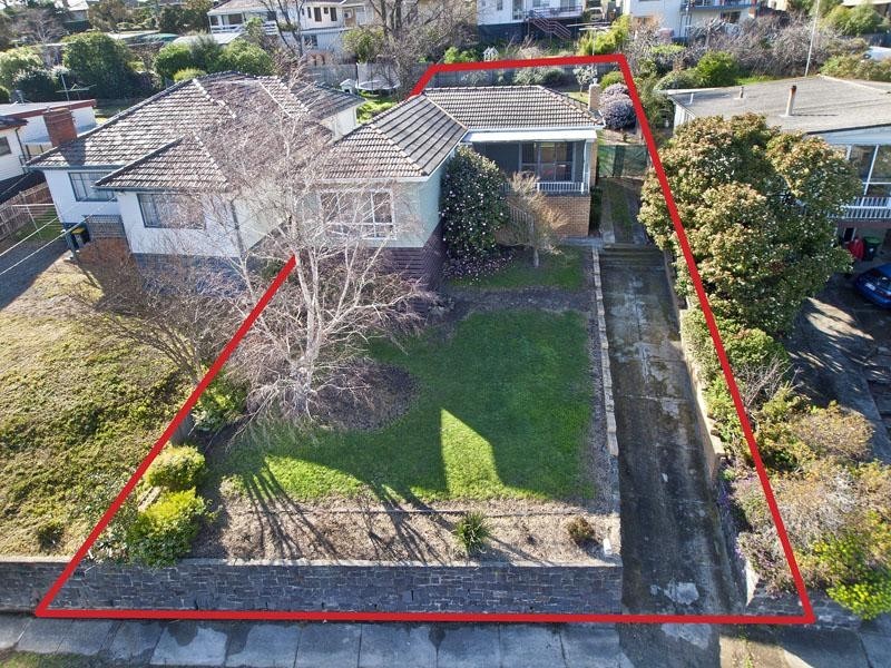 6 Short Avenue, Oak Park VIC 3046