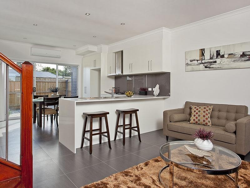 4/8 Birch Avenue, Tullamarine VIC 3043