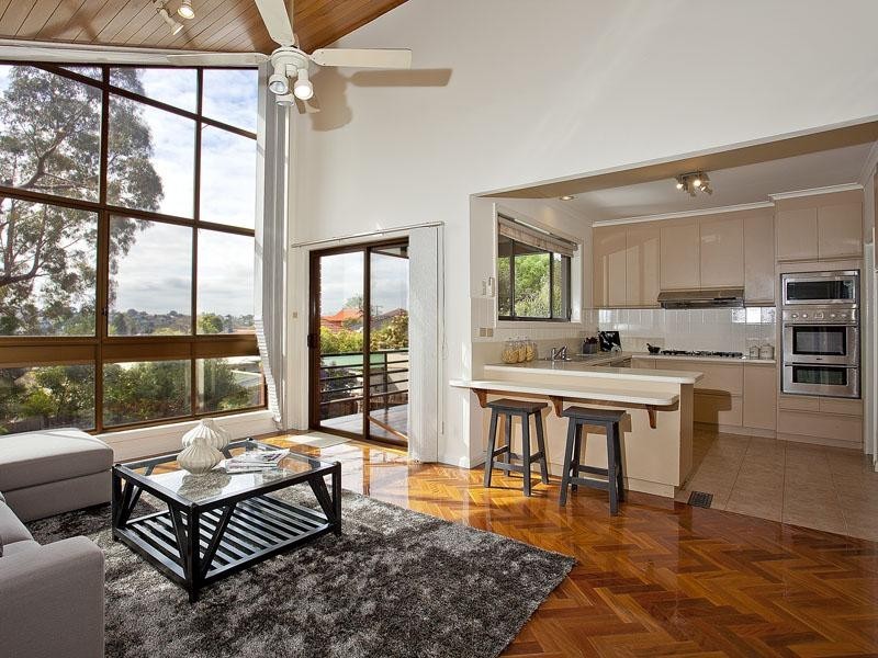 62 Bournian Avenue, Strathmore VIC 3041