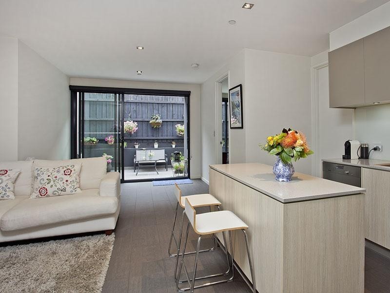 3/139 Woodland Street, Essendon VIC 3040