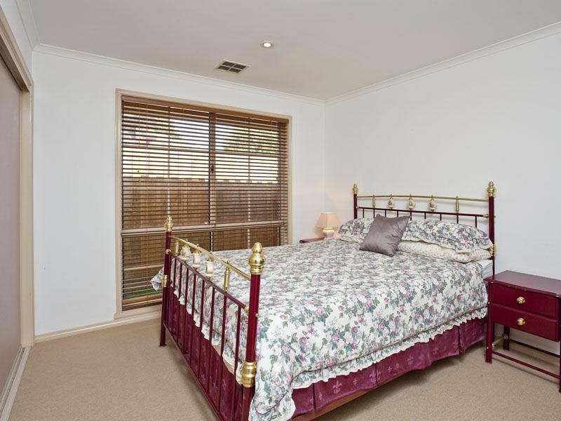1A/1 Ivan Street, Strathmore VIC 3041