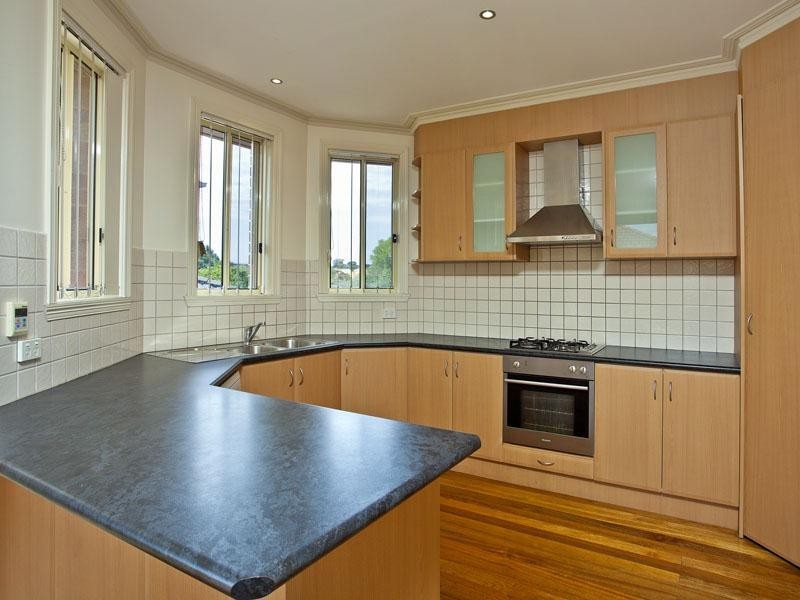 1/378 Mascoma Street, Strathmore Heights VIC 3041