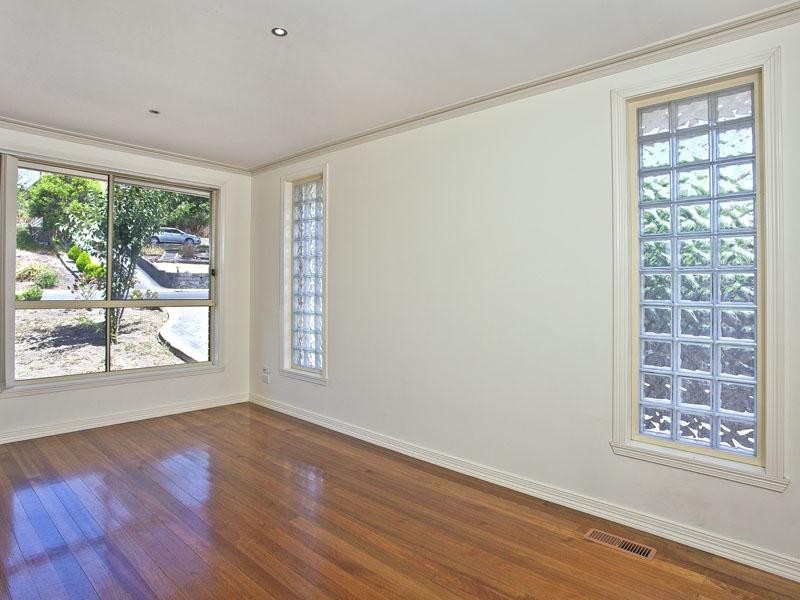 1/378 Mascoma Street, Strathmore Heights VIC 3041