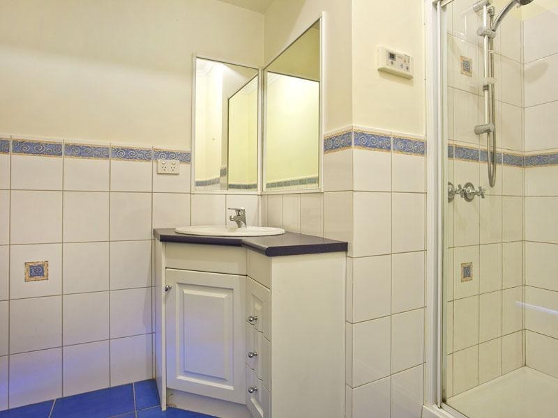 1/378 Mascoma Street, Strathmore Heights VIC 3041