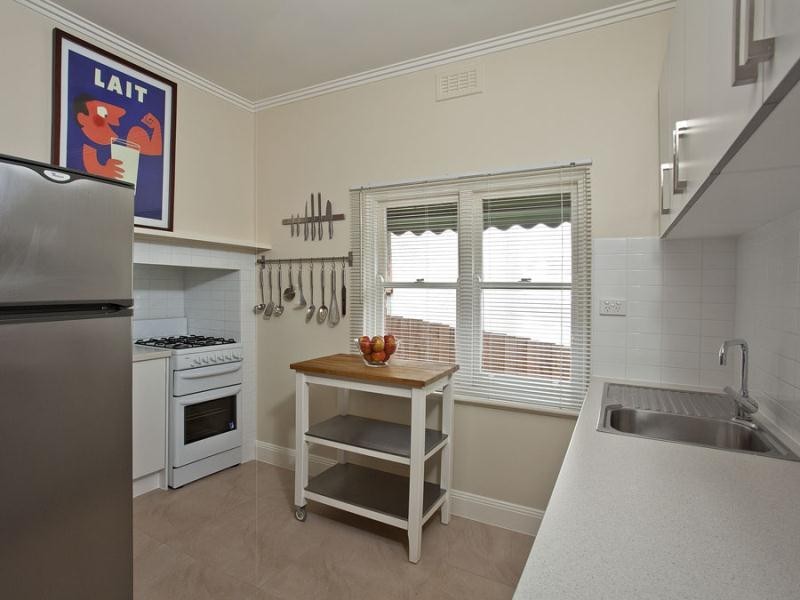 5 Dickens Street, Pascoe Vale South VIC 3044