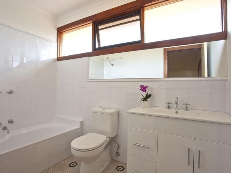 39 Hayes Road, Strathmore VIC 3041