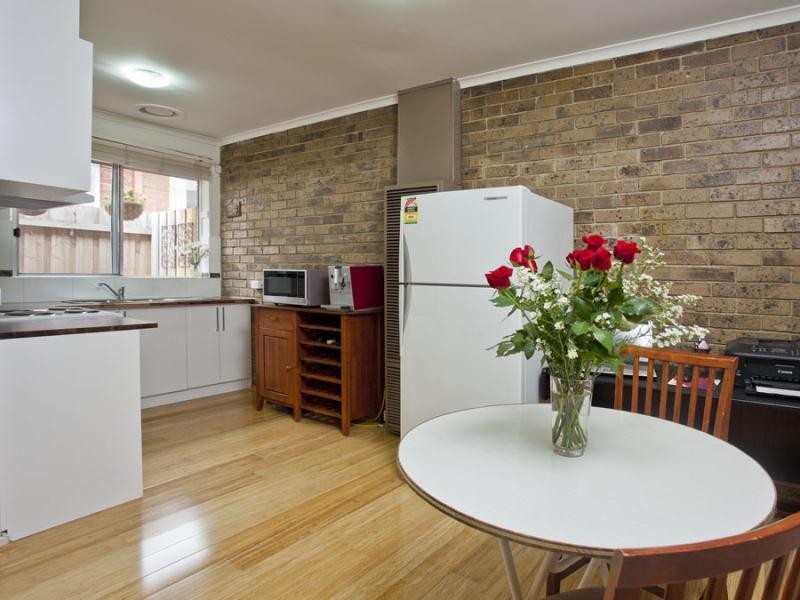 2/26 Mclean Street, Brunswick West VIC 3055