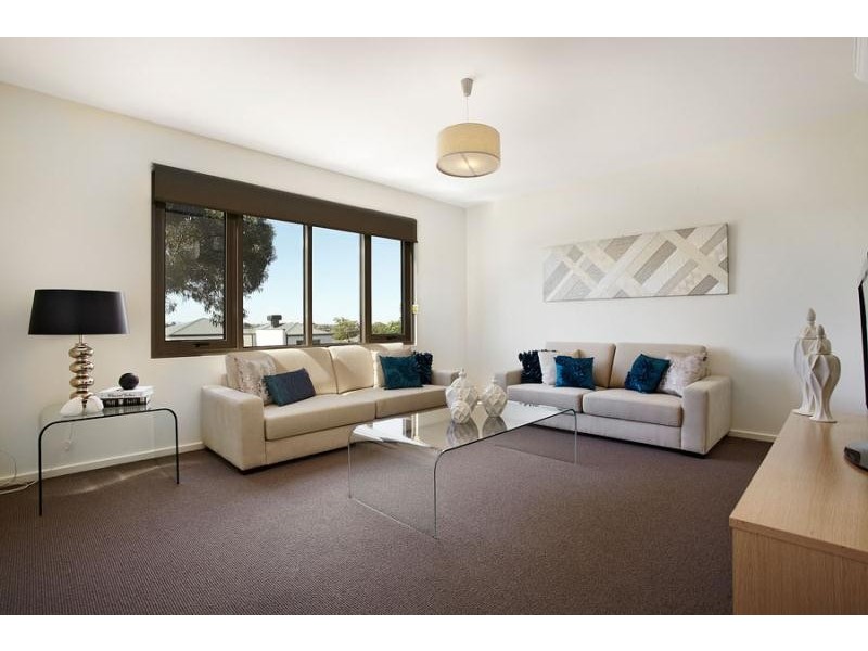 6 Melissa Street, Strathmore VIC 3041