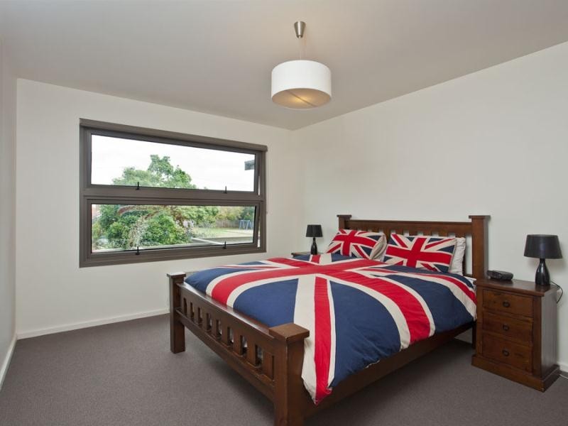 6 Melissa Street, Strathmore VIC 3041