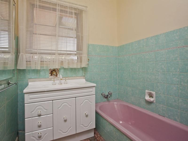 8 James Street, Fawkner VIC 3060