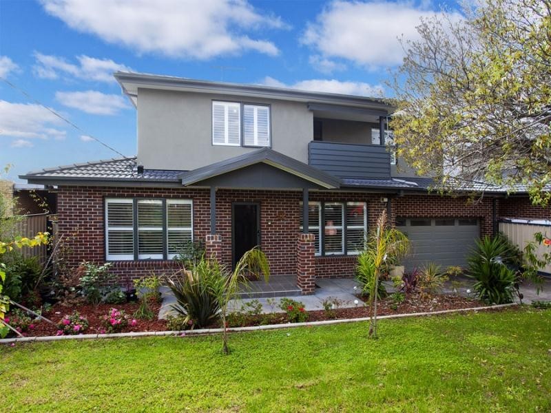 20 Peck Avenue, Strathmore VIC 3041