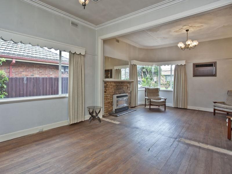 41 Hayes Road, Strathmore VIC 3041