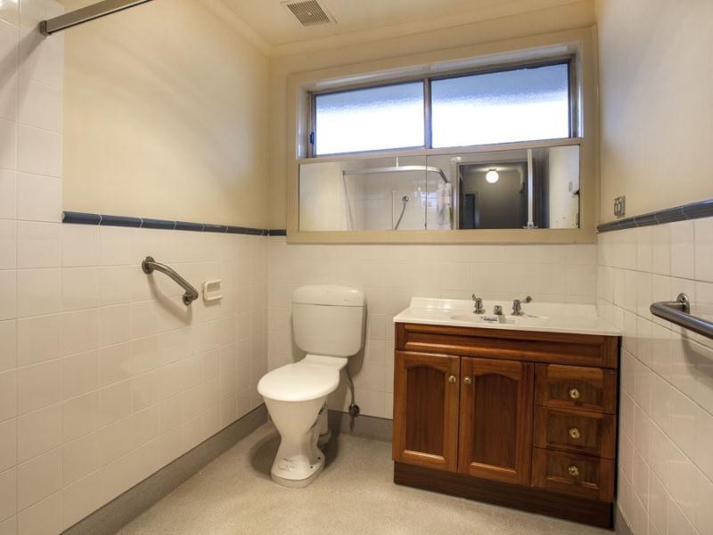 1/7 Royal Avenue, Essendon North VIC 3041