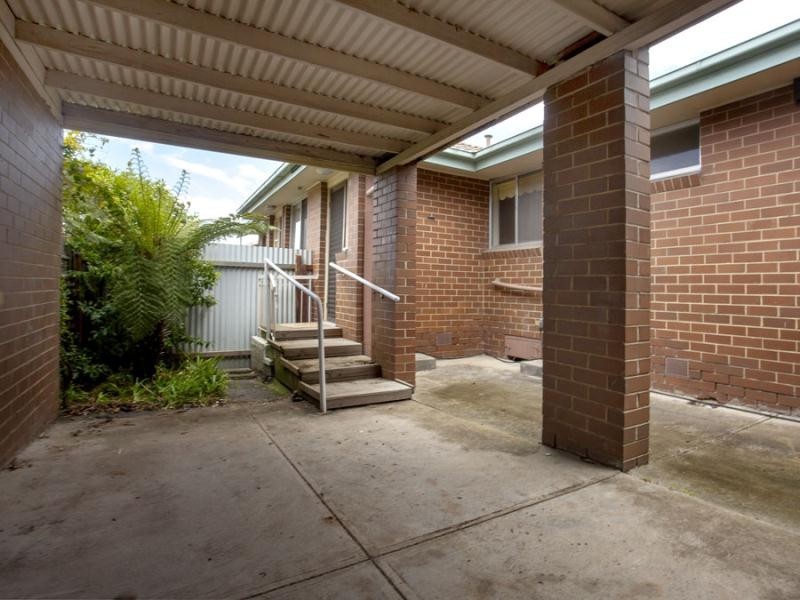 1/7 Royal Avenue, Essendon North VIC 3041