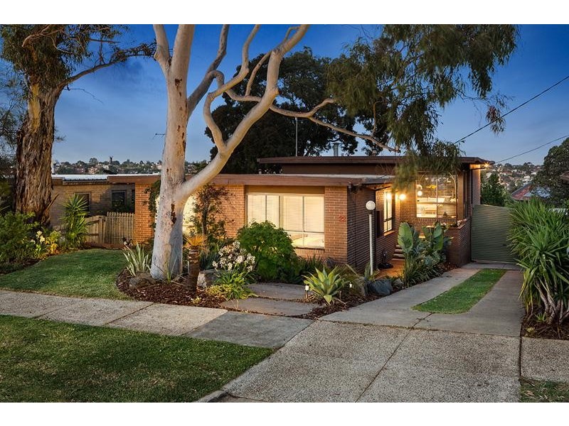 22 Strathaird Street, Strathmore VIC 3041