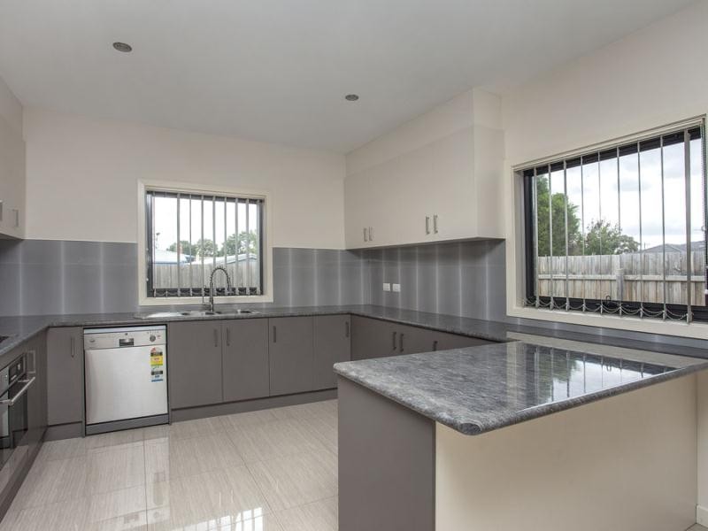 2/45 Bindi Street, Glenroy VIC 3046